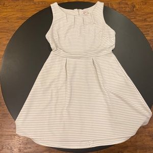 Merona beige/gray striped sleeveless dress. Has pockets!Size- Large